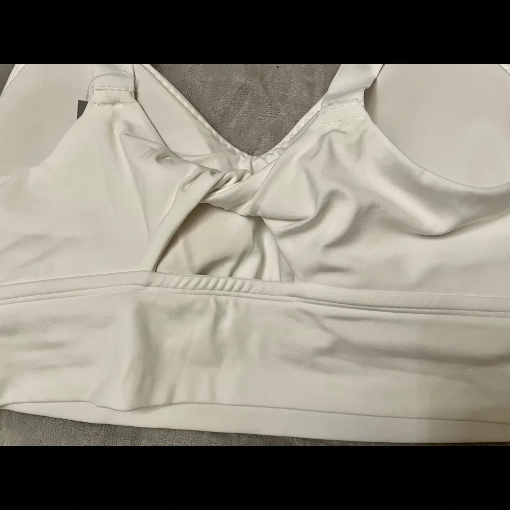 NEW WITH TAG Two Aerie Sports Bras - Picture 10 of 12